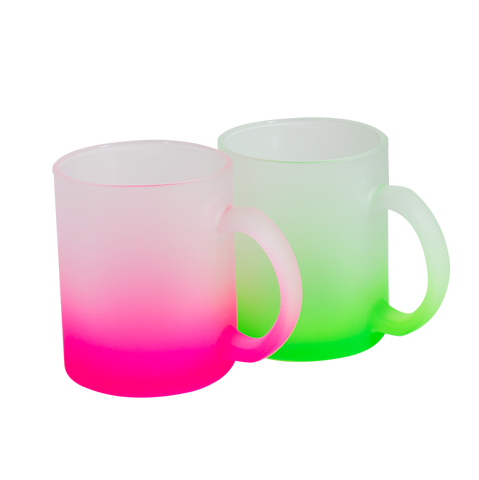 Taza  de vidrio con fondo de color
